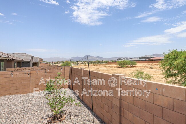 Building Photo - 7867 S Walnutview Dr