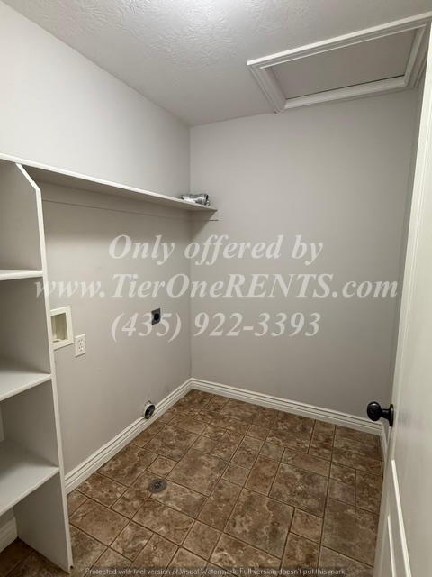 Building Photo - NO DEPOSIT option available for qualified renters!