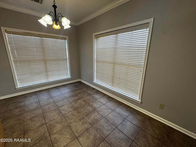 Building Photo - 201 Pavilion St