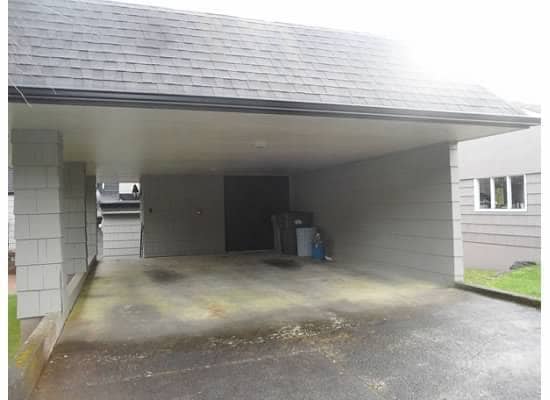 Building Photo - Broadway Hill home