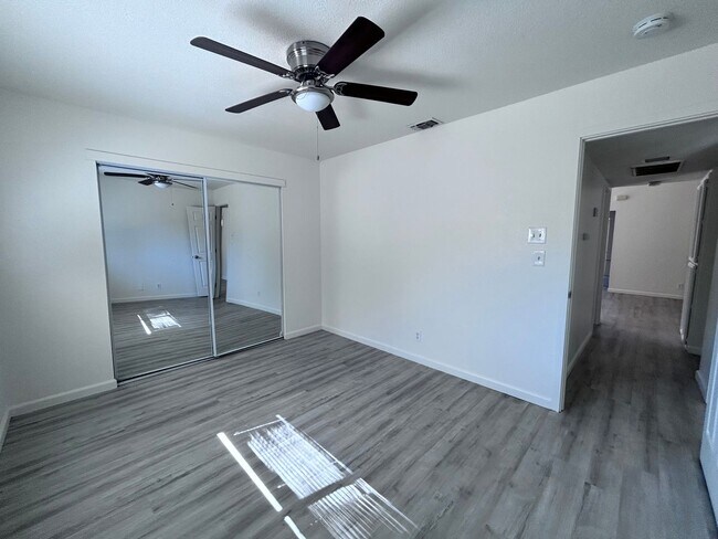 Building Photo - 6962-6964 Crux Drive