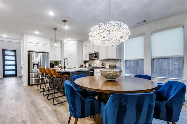 Building Photo - 2413 Latimer Mews