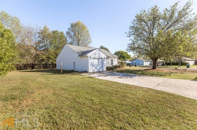 Building Photo - 100 Mauldon Ct