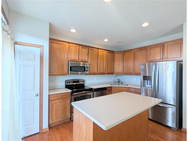 Building Photo - 11170 Sand Castle Dr