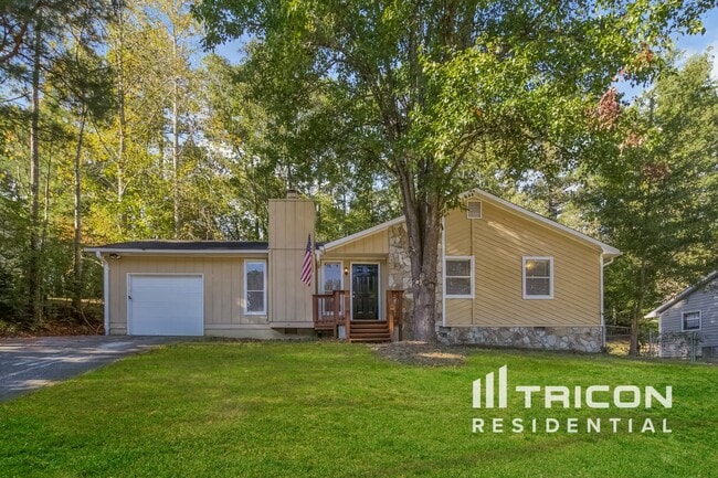 Building Photo - 4063 Tanglewood Rd