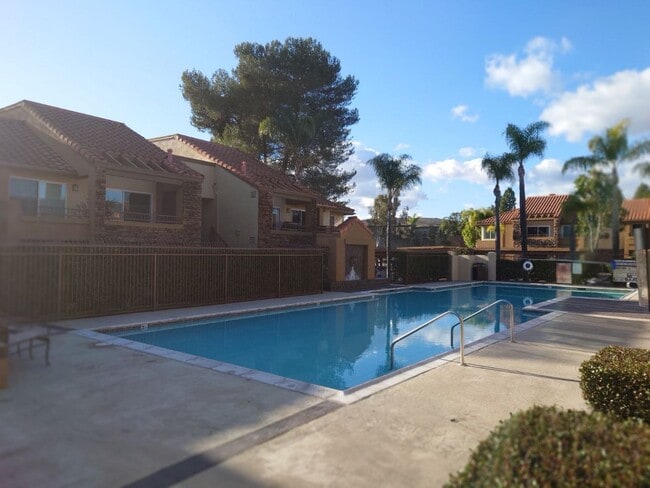 Building Photo - 15363 Maturin Dr