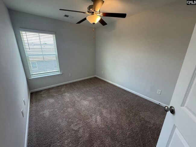 Building Photo - 214 Bluewing Dr