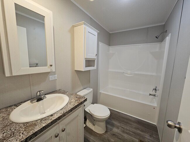 Building Photo - 3660 S Lapeer Rd