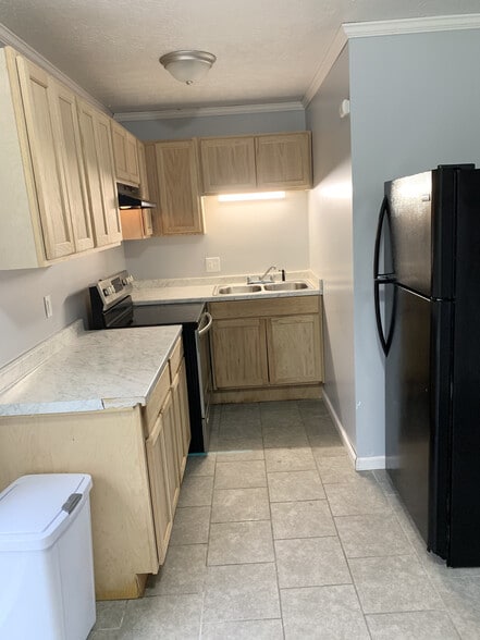 Building Photo - 5768 Aftonshire Dr