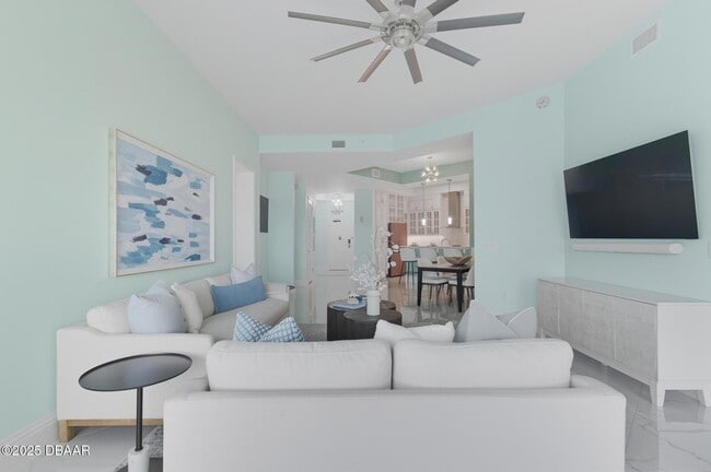 Building Photo - 200 Ocean Crest Dr