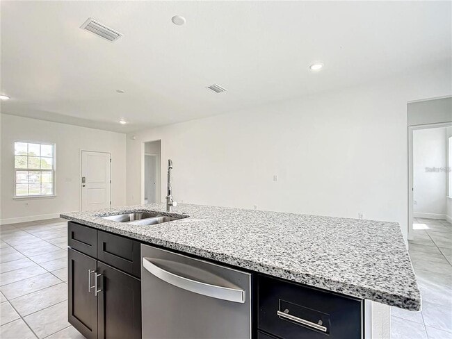 Building Photo - 406 Marion Oaks Trail