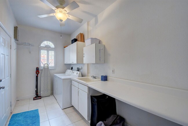 Building Photo - 1501 Stonehaven Estates Dr