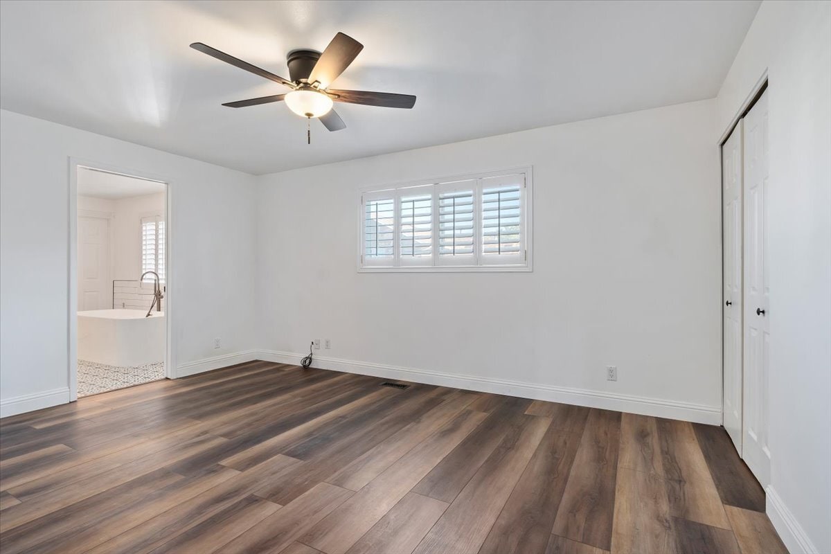 Master Bedroom - 954 W River Point Cir