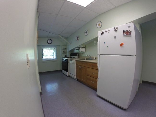 Building Photo - 55 US-1 BYP