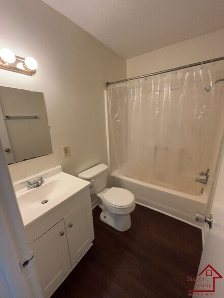 Building Photo - 29 Bybee Woods Dr