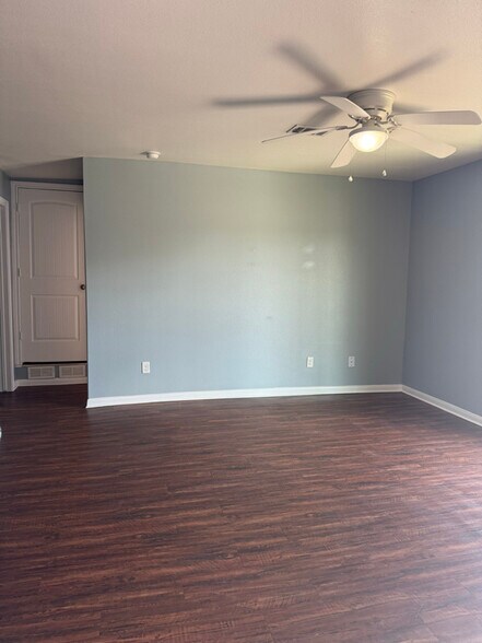 Building Photo - 15016 FM 2100
