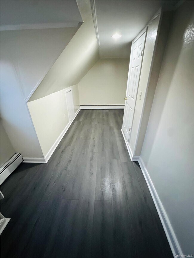 Building Photo - 741 Salem Rd