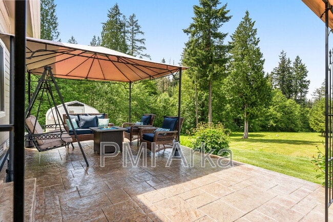 Building Photo - 19703 SE 128th Way