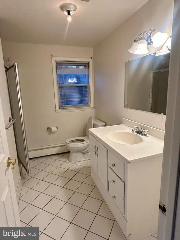 Building Photo - 1007 Jones Rd