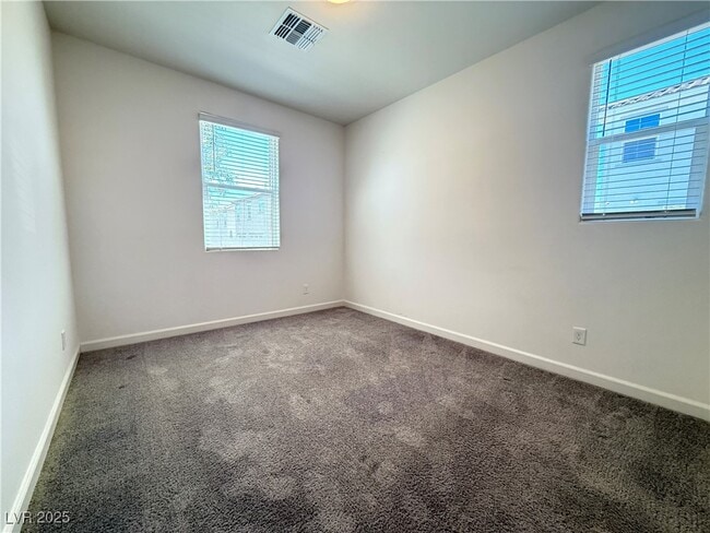 Building Photo - 8765 Crestwood Hls St