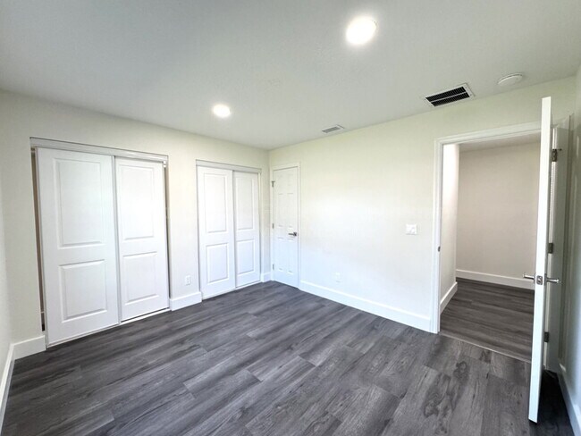 Building Photo - 9943 Bay Vista Estates Blvd