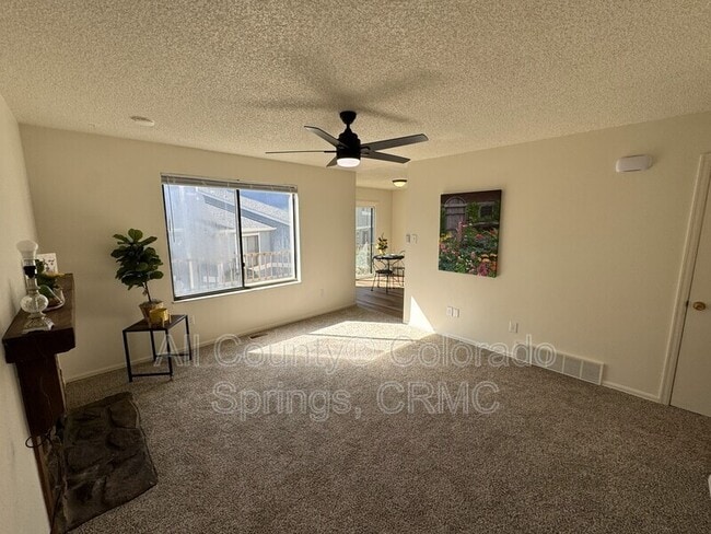 Building Photo - 2713 Hearthwood Ln