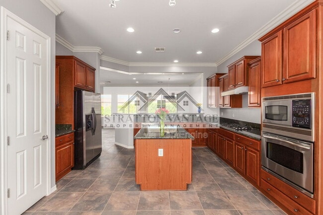 Building Photo - 7150 W Heritage Way