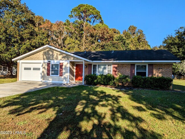 Building Photo - 611 Broad River Dr