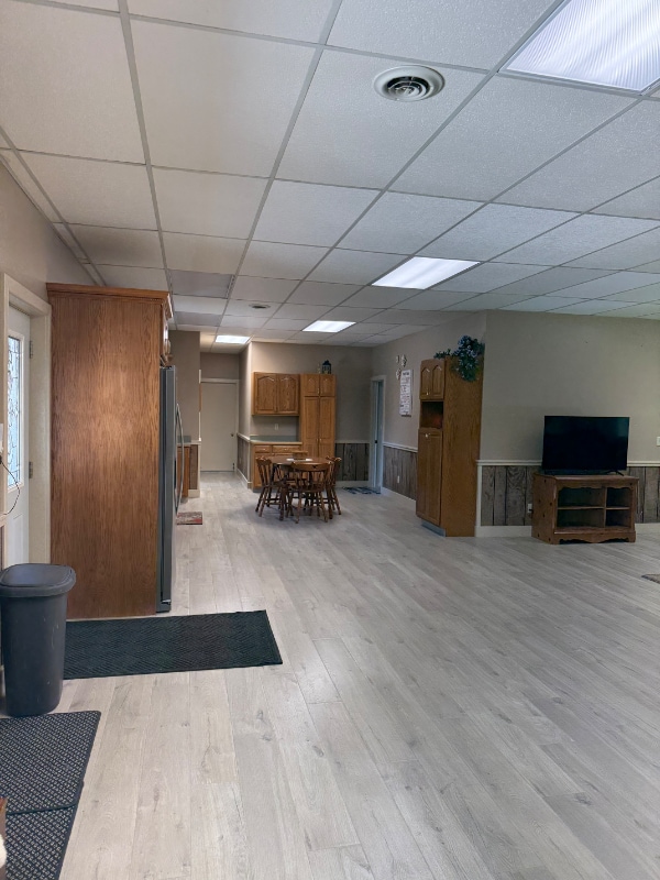 Building Photo - 5813 E State Rd 14