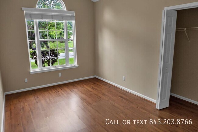 Building Photo - 2407 Storen St