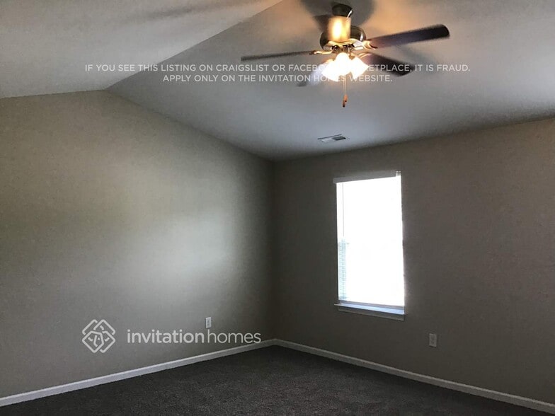 Building Photo - 6105 Watsonia Dr