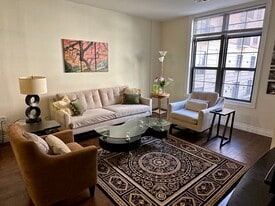 Building Photo - 1111 25th St NW