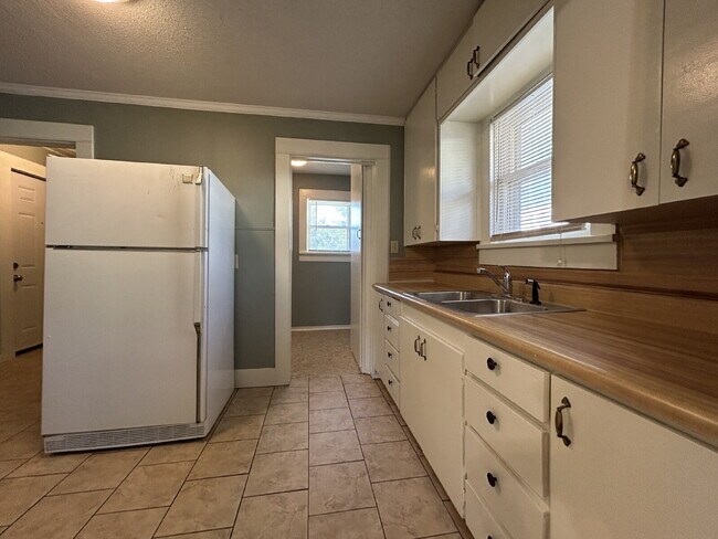Building Photo - A Lubbock Gem Awaits!