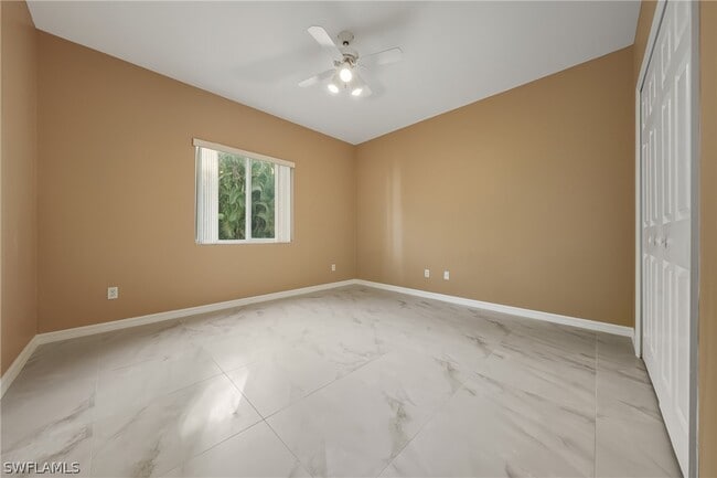 Building Photo - 128 Heritage Way