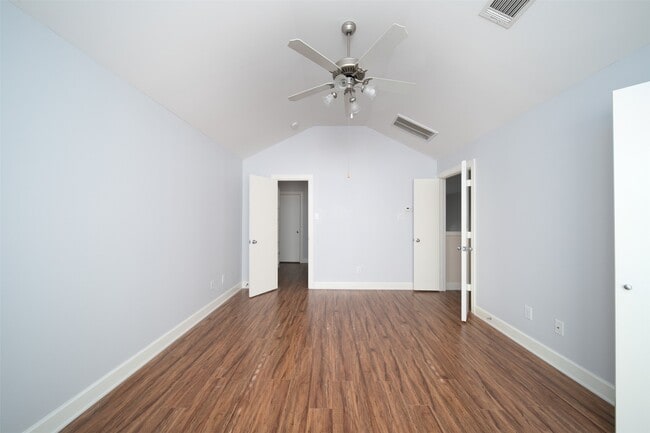 Building Photo - 3634 Main Plaza Dr