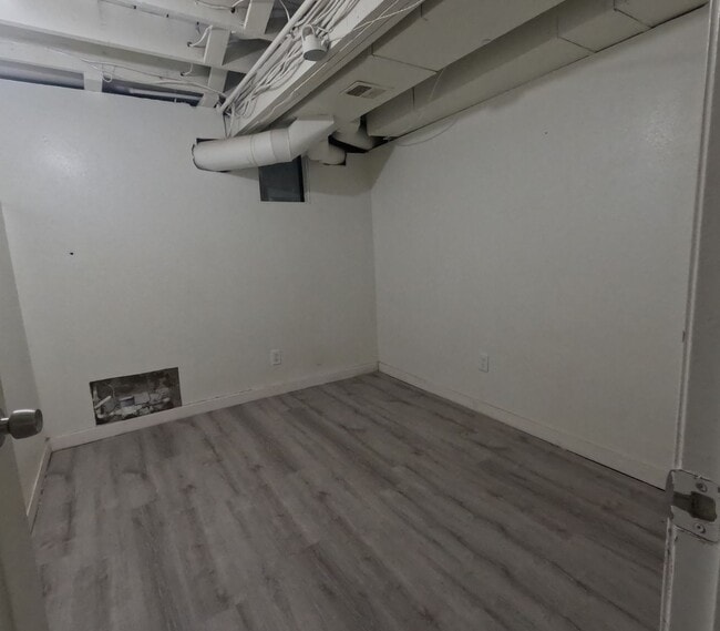 Building Photo - 1223 24th St