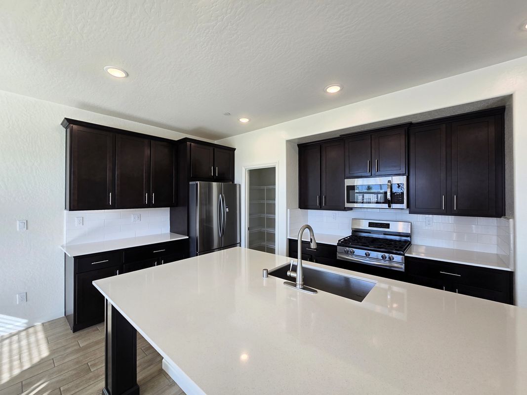 Building Photo - 1779 N Filbert Ave