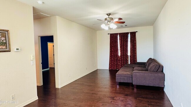 Building Photo - 1634 W Pelican Ct