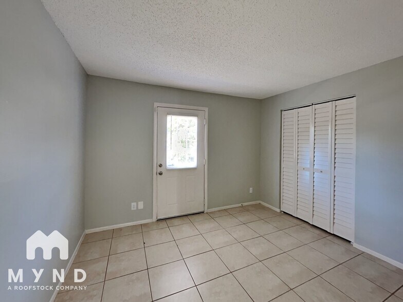 Building Photo - 10208 N Ojus Dr