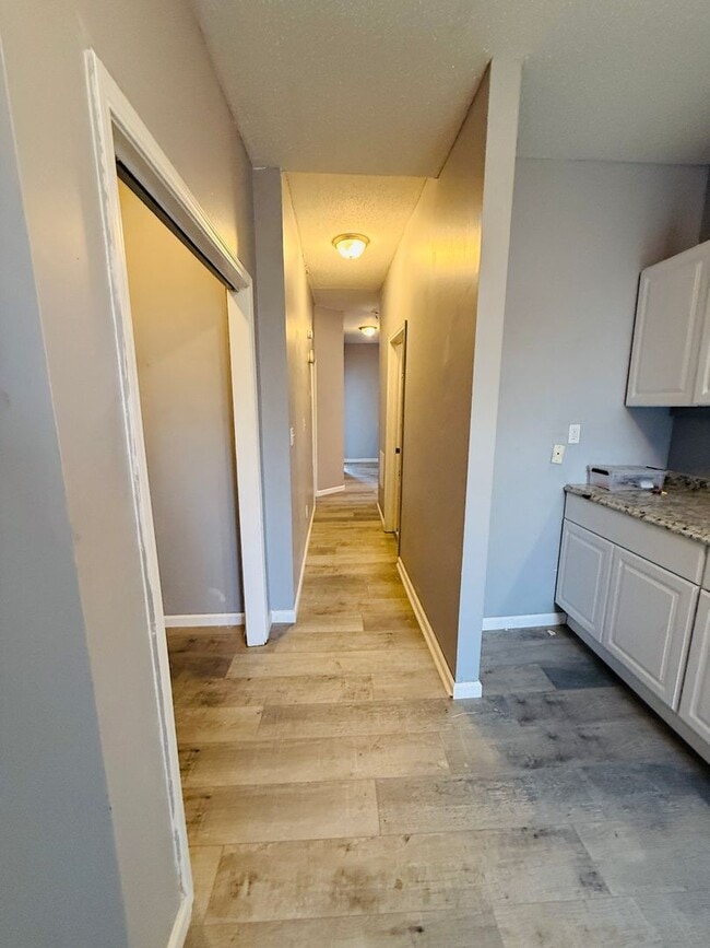 Building Photo - 5345 Wells Ave