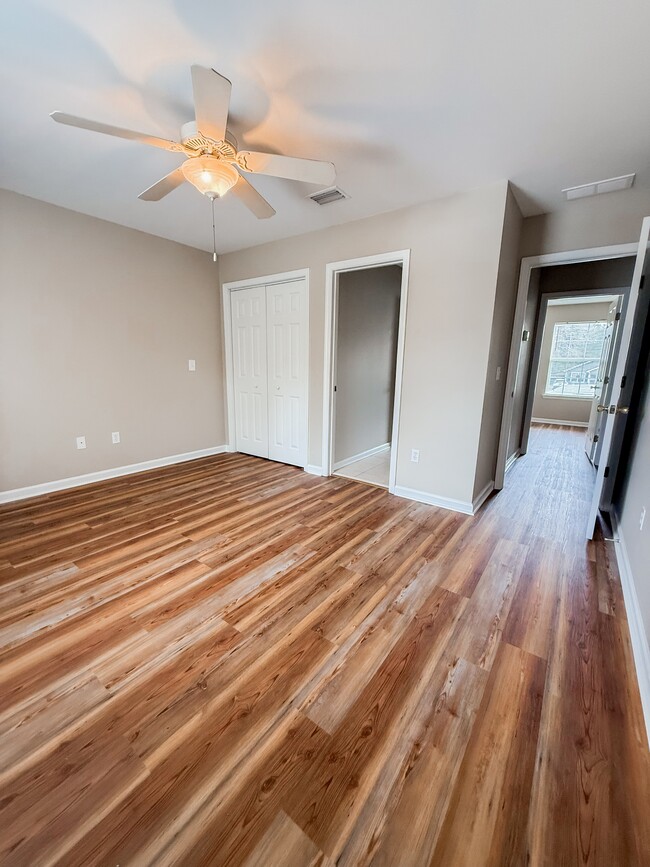 Building Photo - 113 Spokan Trail