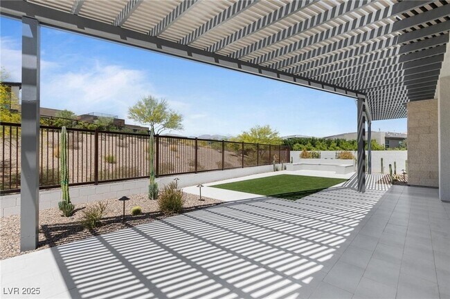 Building Photo - 10927 White Clay Dr