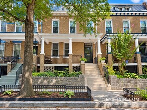 Building Photo - 1211 Park Rd NW