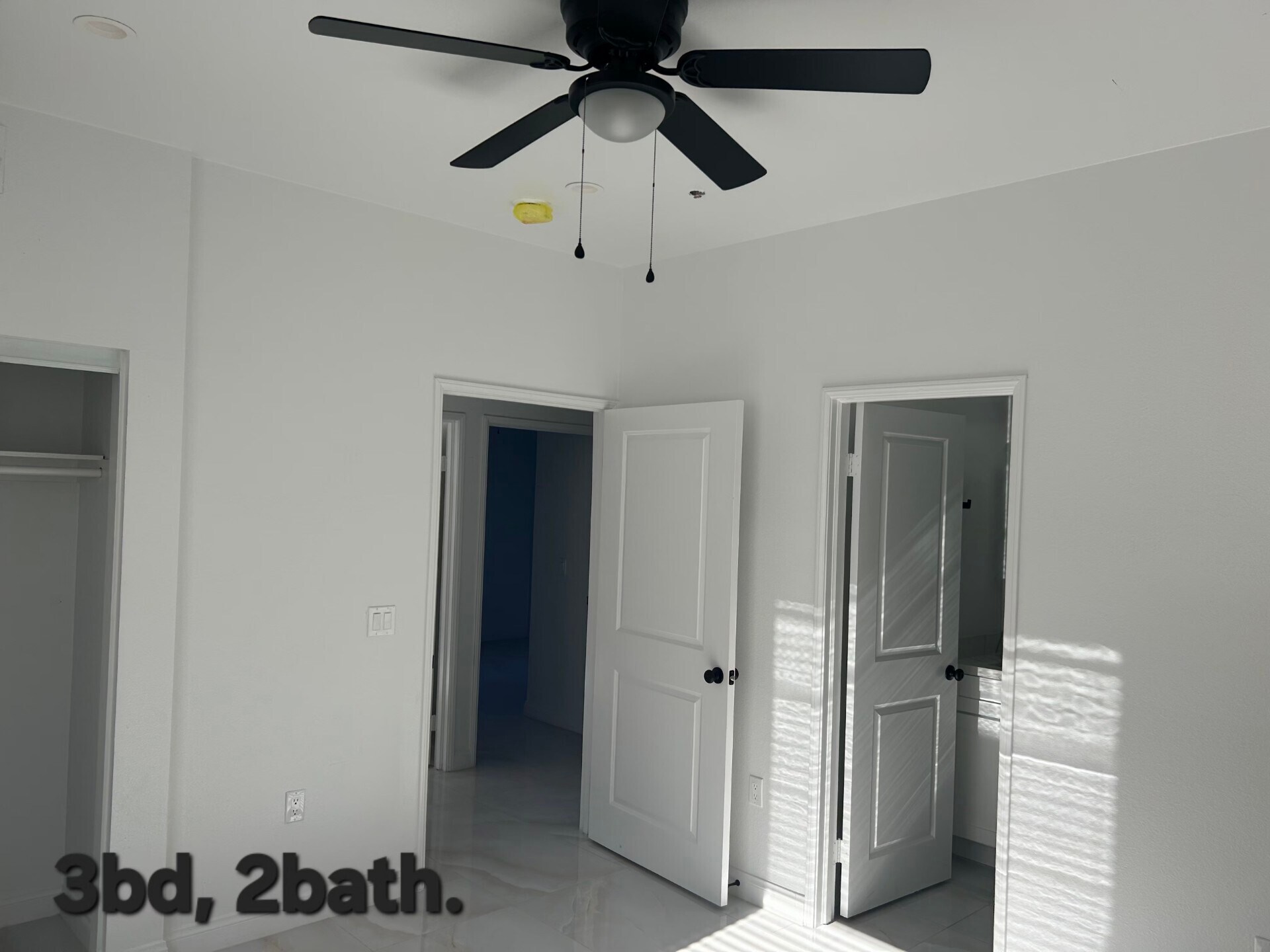 Building Photo - 8153 Banana Ave