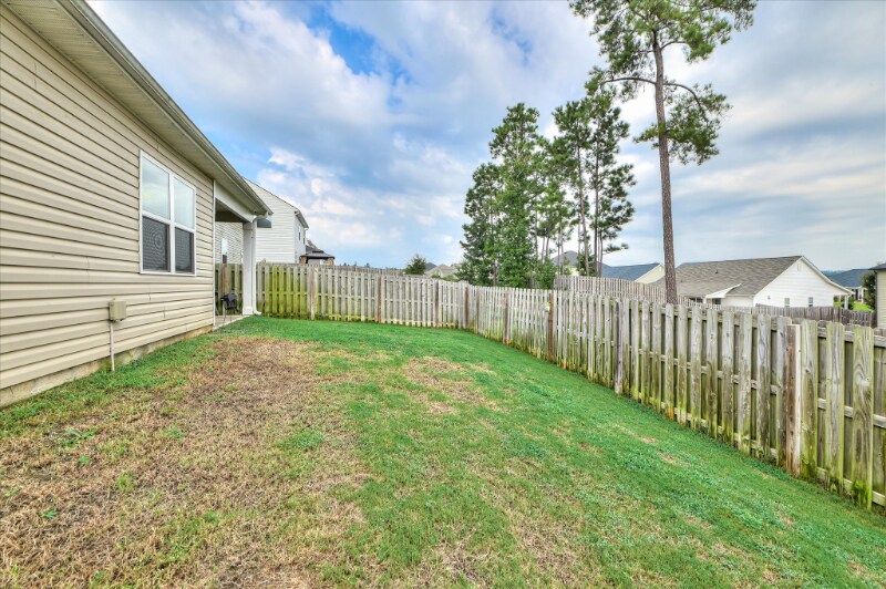 Building Photo - 993 Hay Meadow Dr.