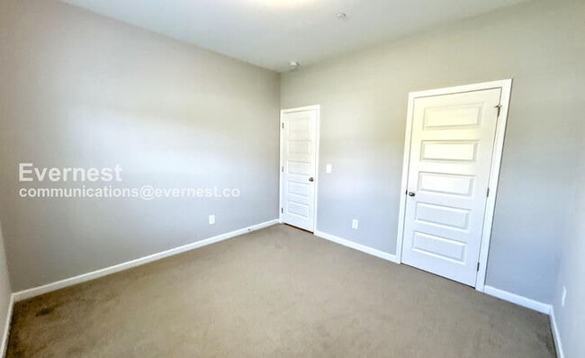 Building Photo - 1020 Echo Rdg Rd