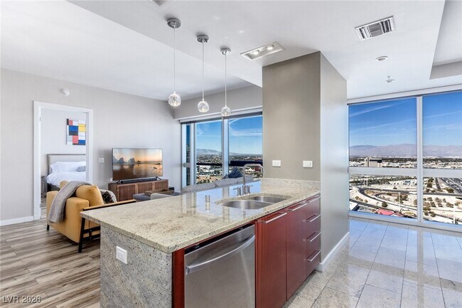 Building Photo - 4471 Dean Martin Dr