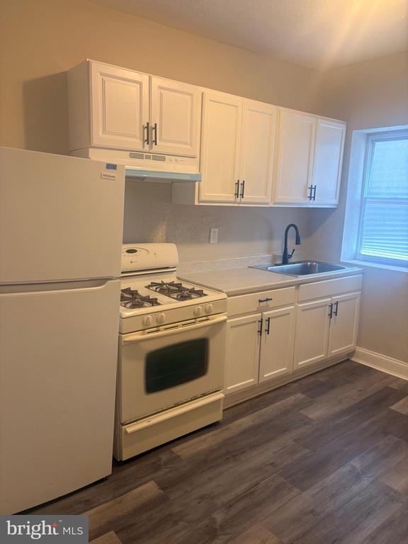 Building Photo - 2311 E Lafayette Ave