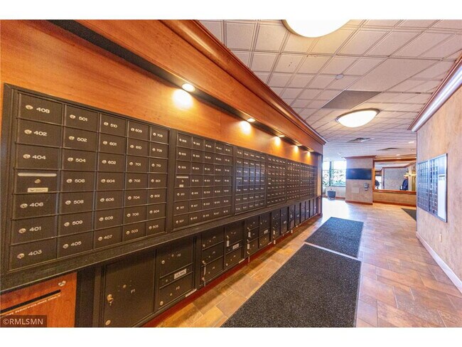 Building Photo - Modern Downtown St. Paul Condo with Top-Ti...