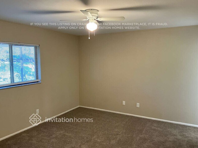 Building Photo - 1435 SE 12th St